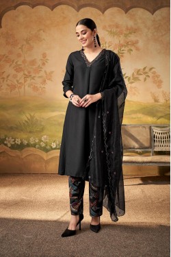 Black Straight-cut Muslin Elegant Ensemble Kurta S...