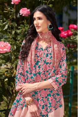 Pink Cotton Blend Straight Floral Printed Kurta Se...